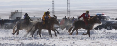 Сүхбаатар аймгийн аварга хүлэг шалгаруулах уралдаан азарга