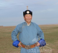 Аймгийн Алдарт уяач Б.Агваан: Хурдан буянгууд маань Монгол түмнээ баясгаж яваасай гэж хүсдэг