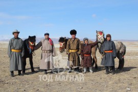 Говь-Алтай аймгийн алдарт уяач Н. Батболд: Би магнай тэнэгэр нааддаг хүн