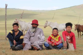 МУ-ын Манлай уяач Ж.Нямдорж: Адуу гэдэг амьтан Монгол улсыг өдий хүртэл өргөж, тэтгэж байгаа гэдгийг манай залуучууд маш сайн ойлгох хэрэгтэй