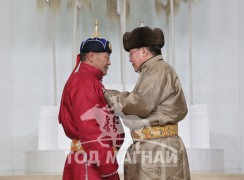 Монгол Улсын Алдарт уяач Х.Барсүрэн