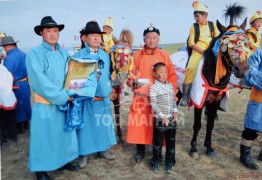 Монгол Улсын Алдарт уяач Н.Эрдэнэбат: “Идшээ даадаггүй морь гэж байдаггүй юм” гэдгийг л залууст хэлдэг